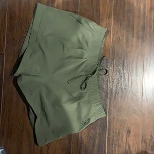 Zyia EUC olive Green Summer Shorts